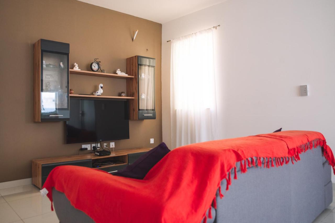 Modern 3 Bedroom With Ac Apartment Zabbar Bagian luar foto
