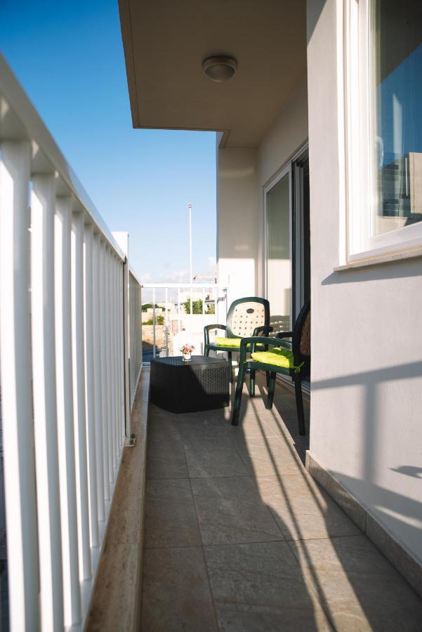 Modern 3 Bedroom With Ac Apartment Zabbar Bagian luar foto