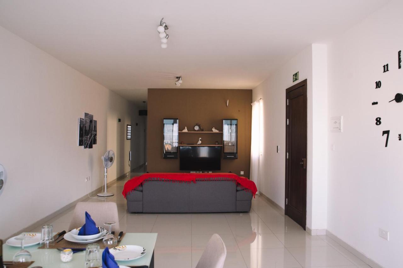 Modern 3 Bedroom With Ac Apartment Zabbar Bagian luar foto