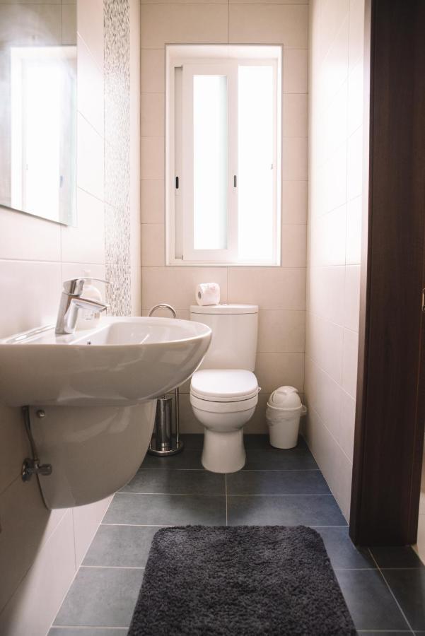 Modern 3 Bedroom With Ac Apartment Zabbar Bagian luar foto