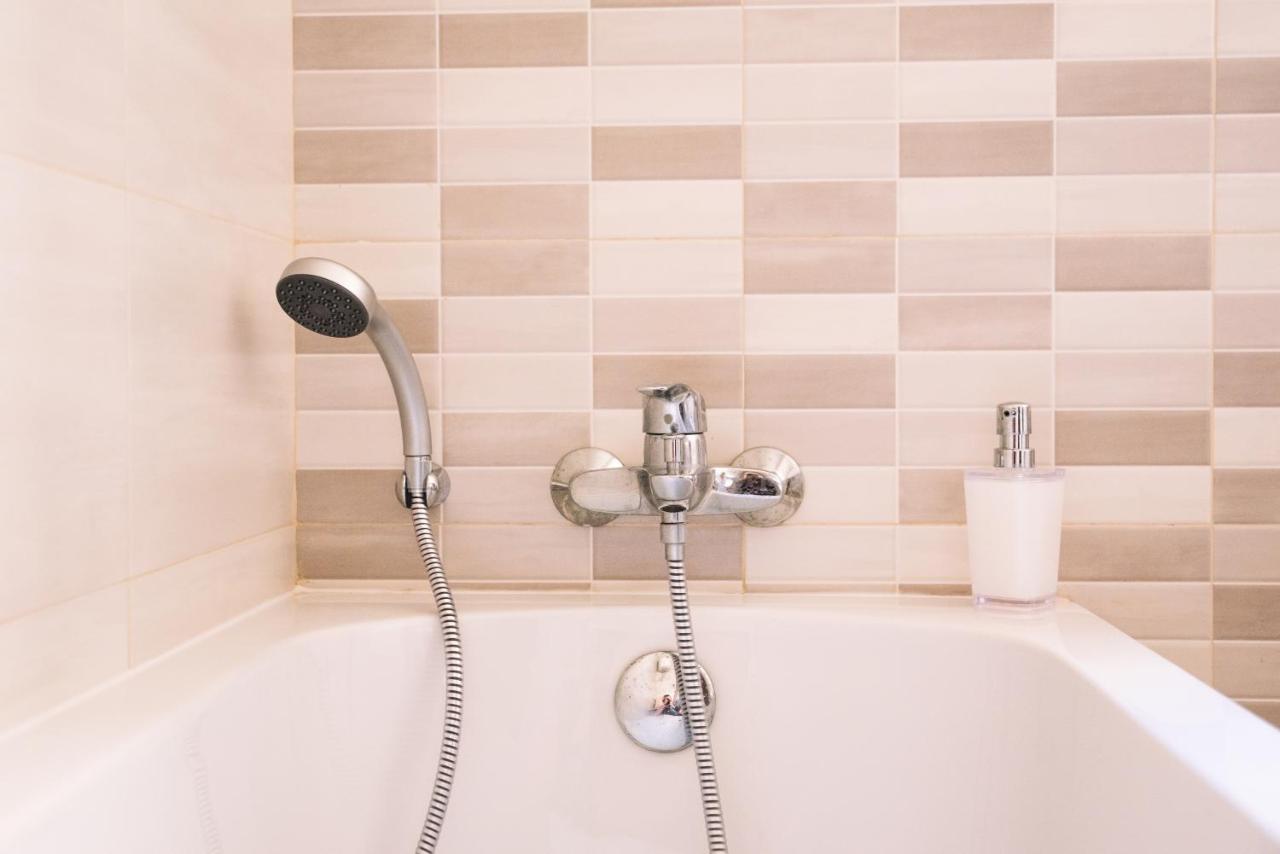 Modern 3 Bedroom With Ac Apartment Zabbar Bagian luar foto